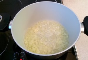 Megpárolom a hagymát