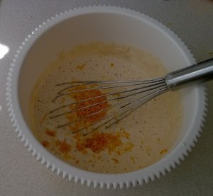 Belekeverem a narancshéját