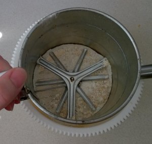 Beleszitálom a lisztet